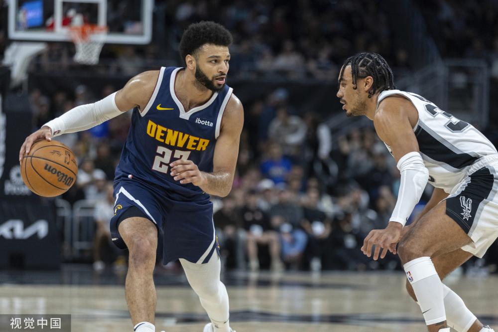 萨哈：曼联需要能在逆境中进球的前锋.